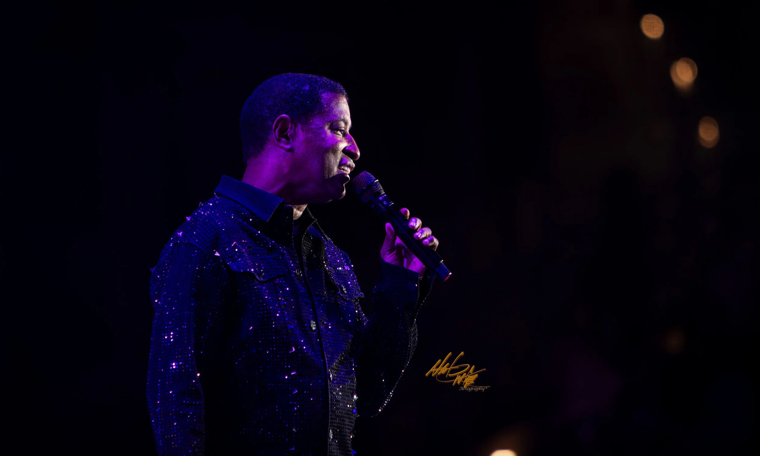 Concert photography featuring Babyface captured by Nat Carter.