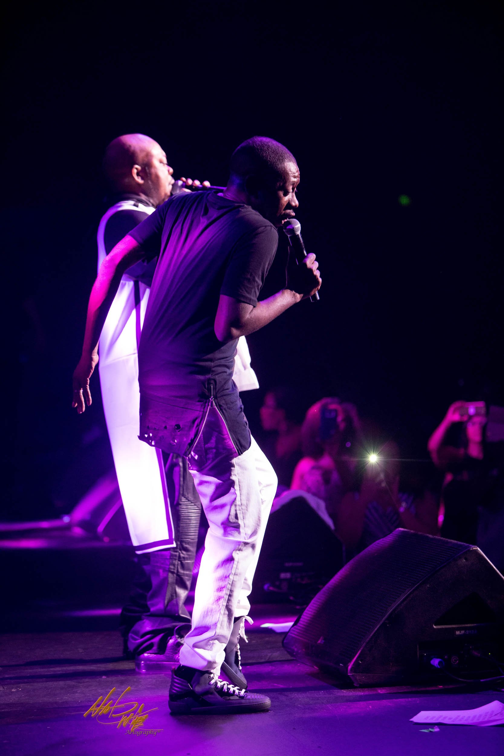 Concert photography featuring K-Ci and JoJo captured by Nat Carter for Nat Carter Artography. Copyright © Nat Carter, Nat Carter Artography 2022 All Rights Reserved.
