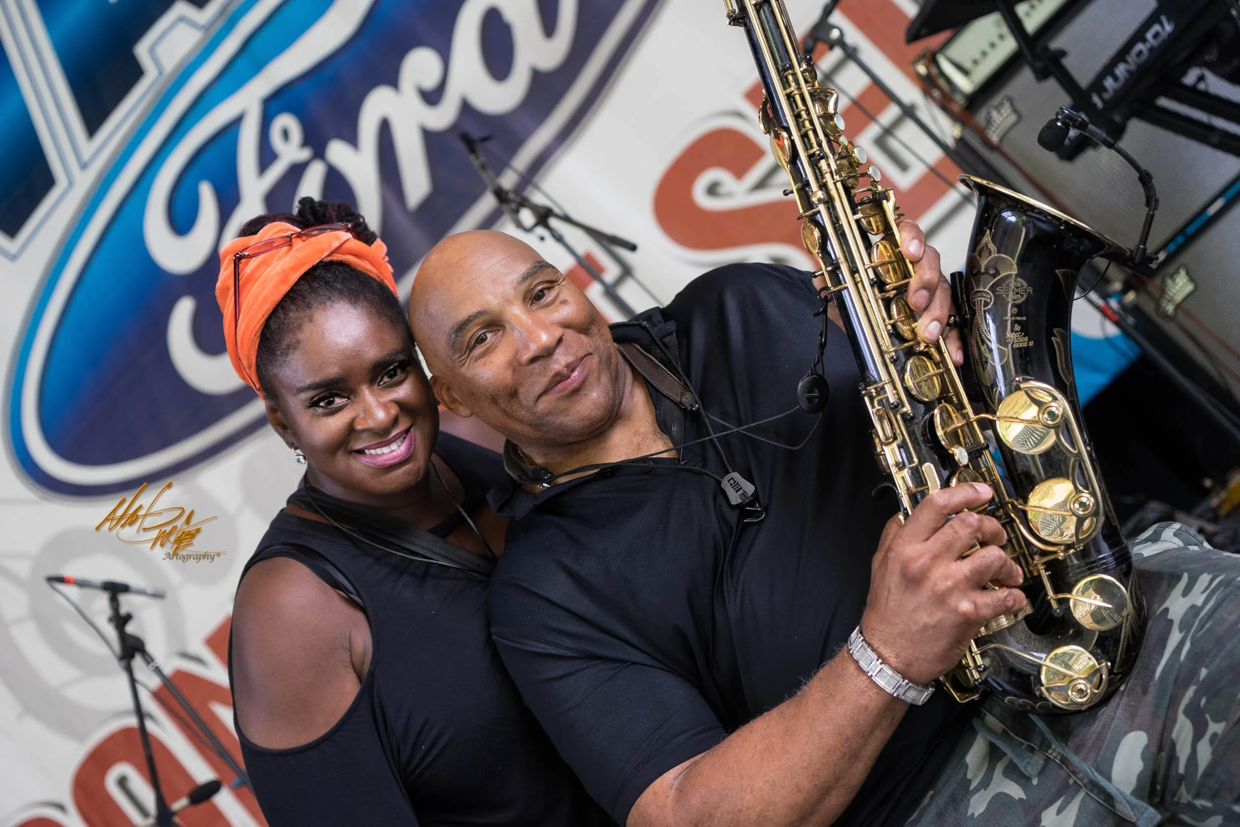 Jane Eugene & LOOSE ENDS captured by Nat Carter for Nat Carter Artography. Copyright © Nat Carter Nat Carter Artography 2022 All Rights Reserved.