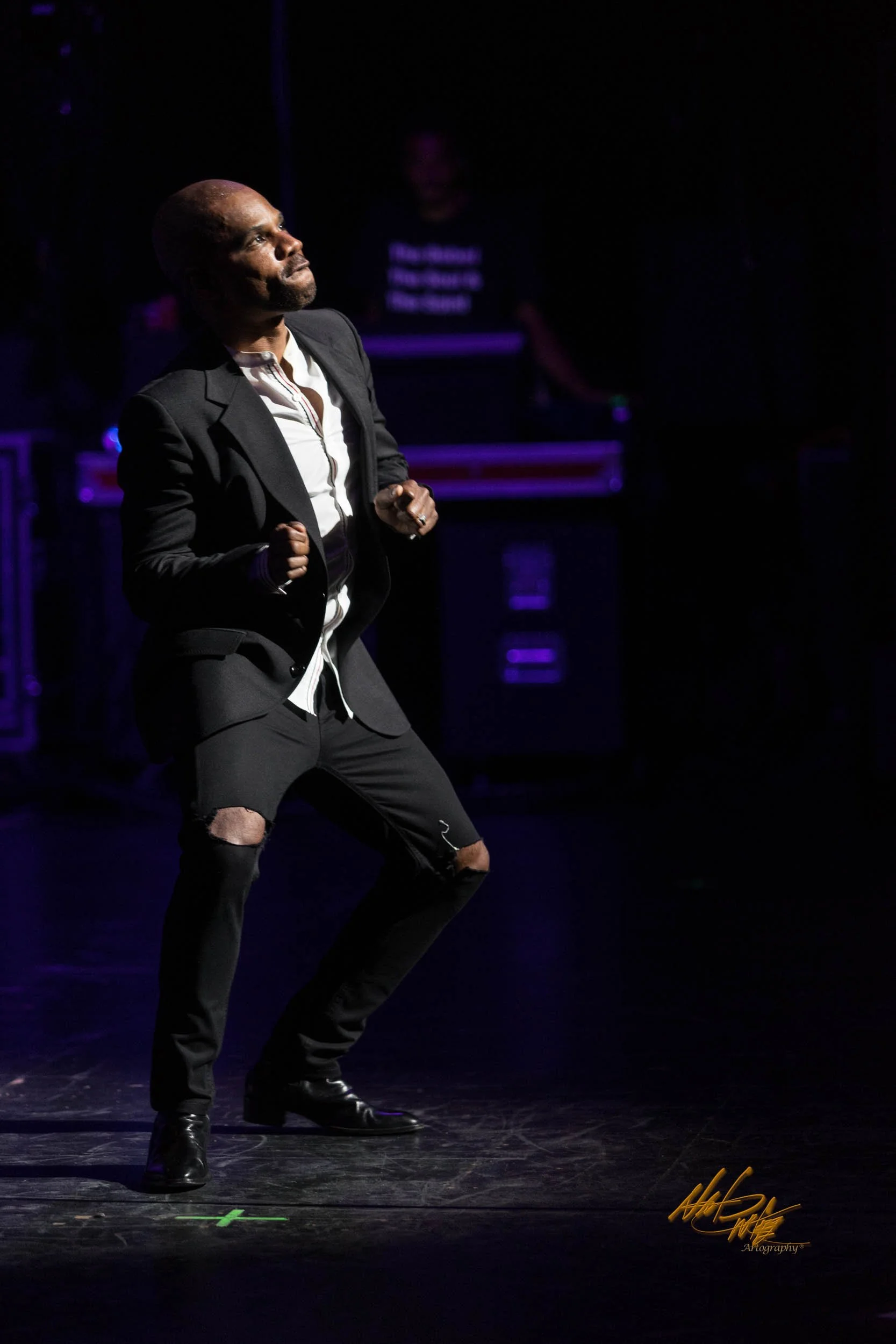 Concert photography featuring KIRK FRANKLIN captured by Nat Carter for Nat Carter Artography. Copyright © Nat Carter, Nat Carter Artography 2022 All Rights Reserved.