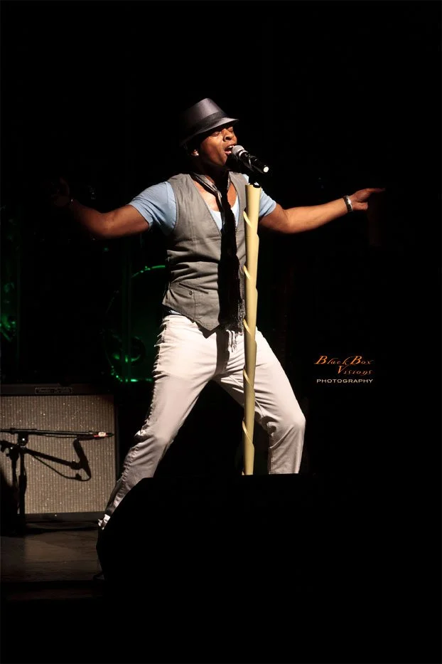 Concert photography featuring MINT CONDITION captured by Nat Carter for Nat Carter Artography. Copyright © Nat Carter, Nat Carter Artography 2022 All Rights Reserved.