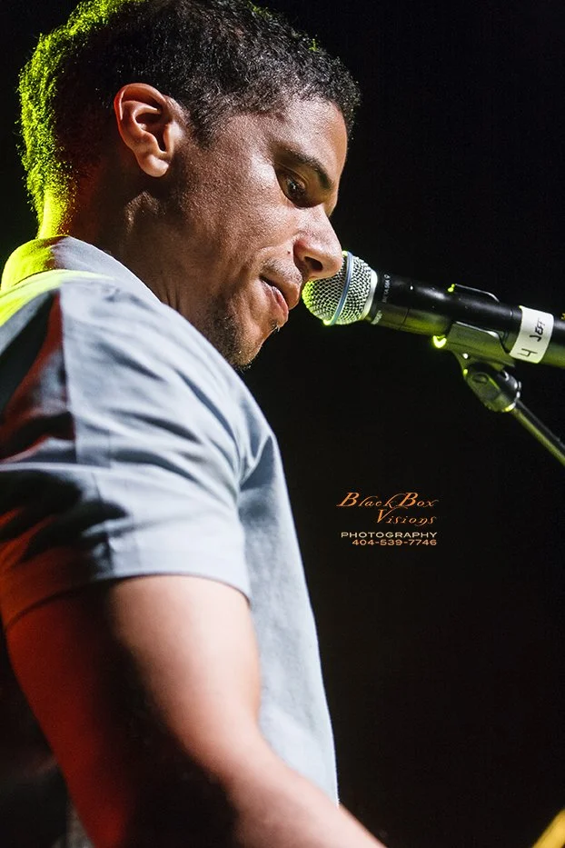 Concert photography featuring MINT CONDITION captured by Nat Carter for Nat Carter Artography. Copyright © Nat Carter, Nat Carter Artography 2022 All Rights Reserved.