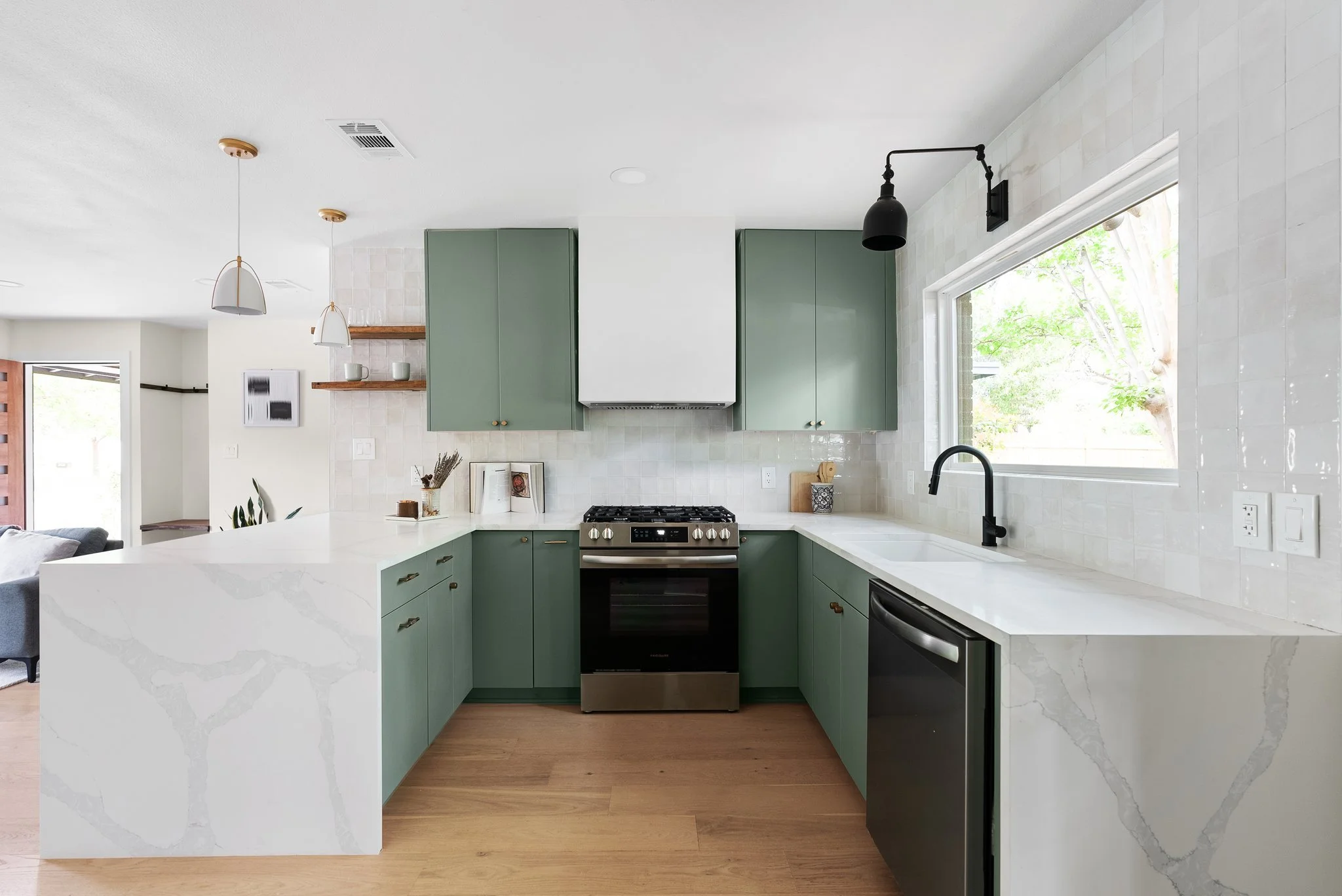 15-web-or-mls-DSC02658 2.jpg