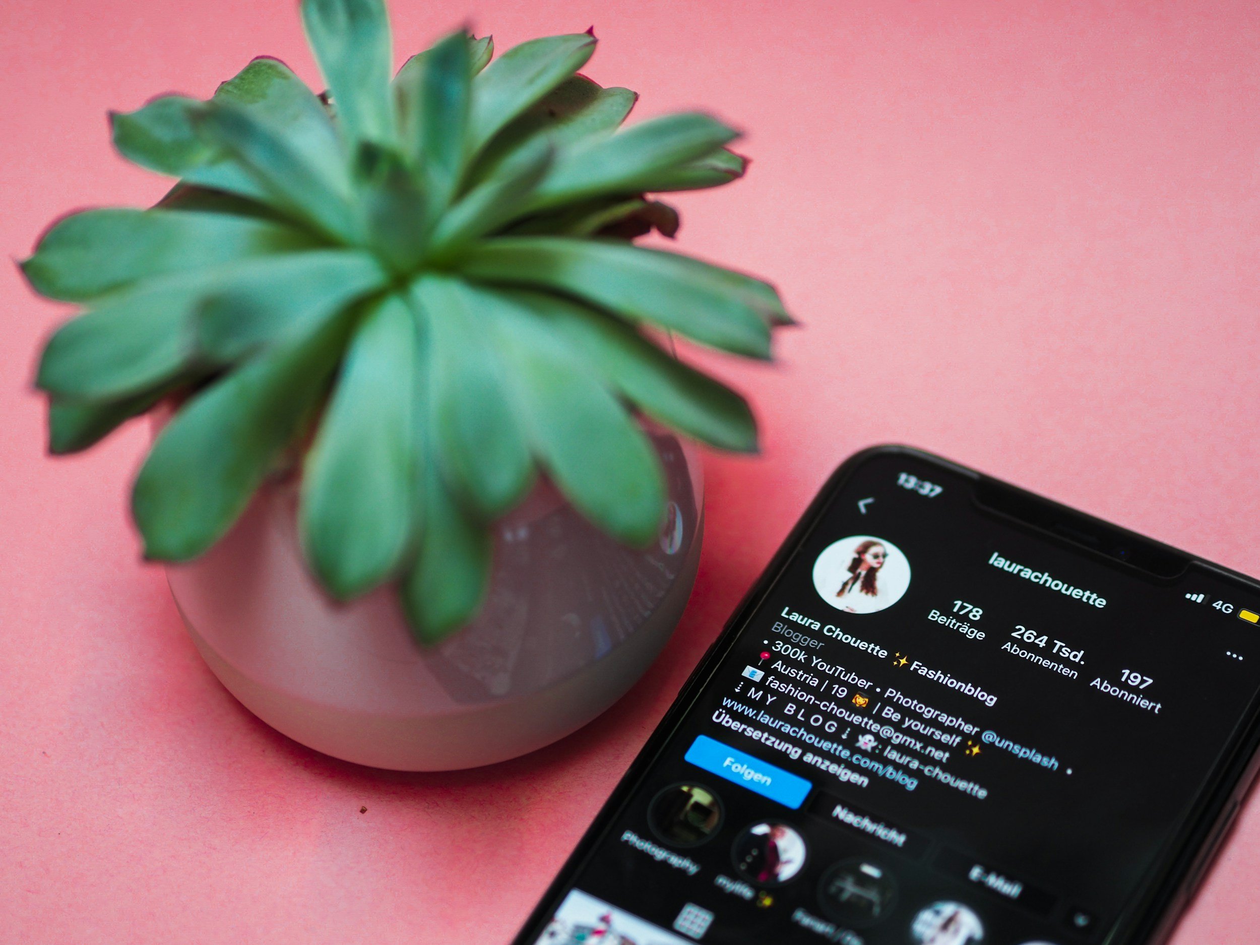 How to use your logo on social media (because it deserves better)