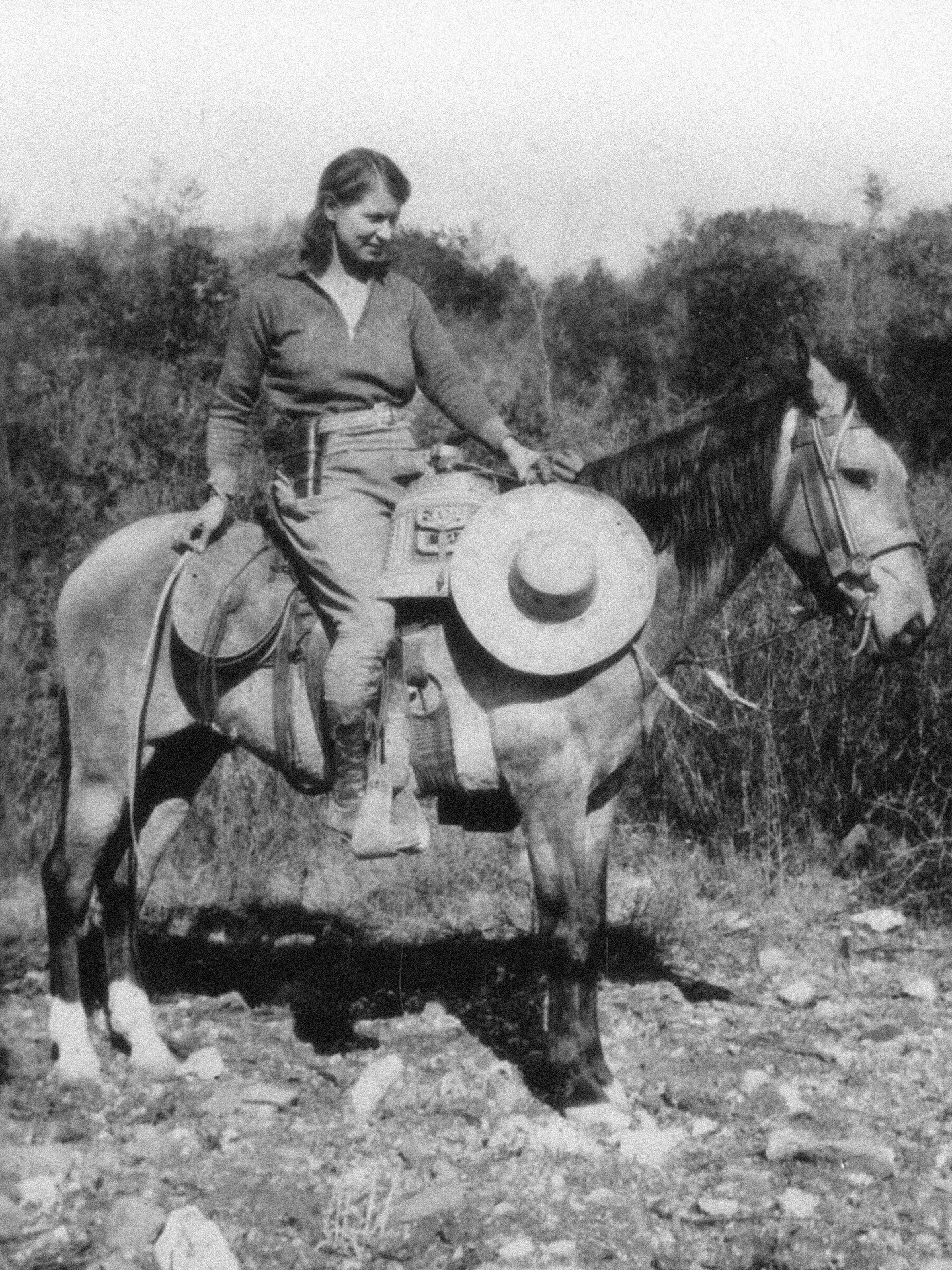 From the Archives 🎞️

Emma Reh (1896-1982) was an American journalist who worked with the Soil Conservation Service and the United Nations&rsquo; Food and Agriculture Organization (FAO). As a specialist in food consumption and distribution, she was 