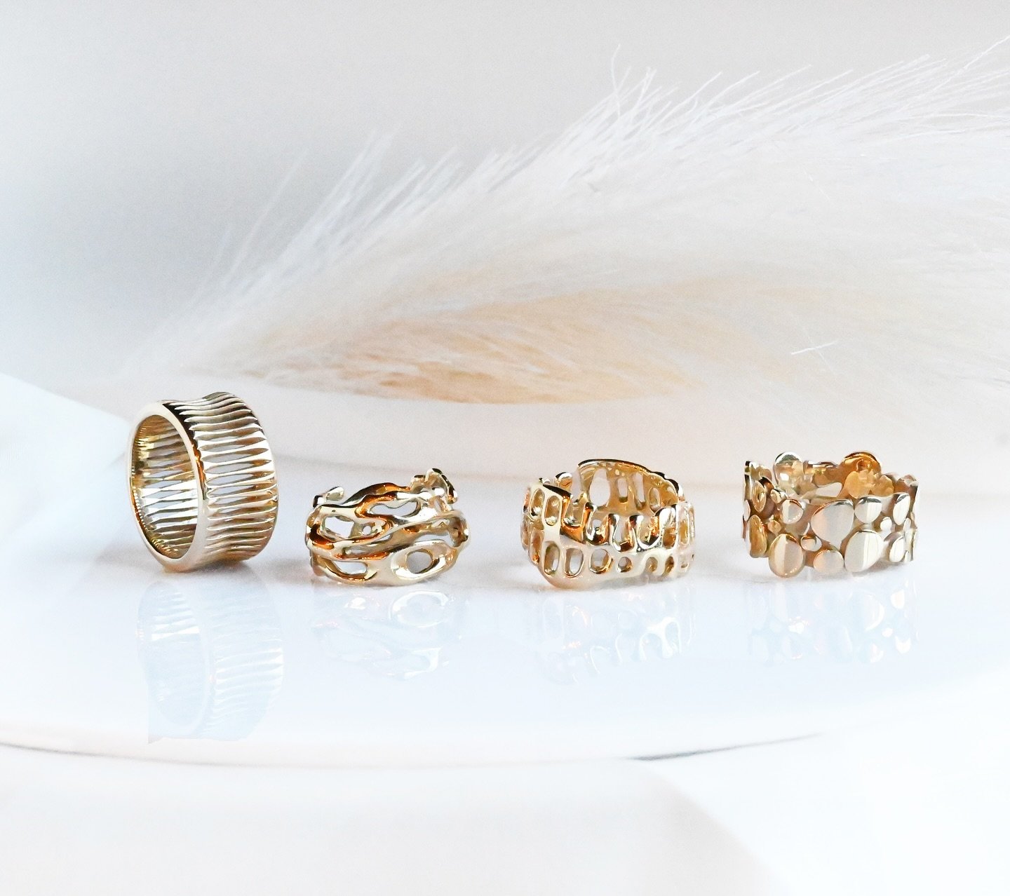 Make Mother&rsquo;s Day unforgettable with a statement ring as unique as she is. Our cigar bands are the perfect rings to reflect her strength and beauty. Explore our collection and find the perfect statement piece to celebrate mom. 

#goldrings #sta