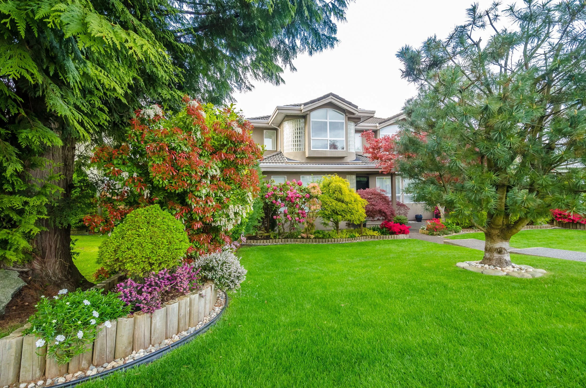 3 Ways to Boost Your Home’s Curb Appeal This Spring