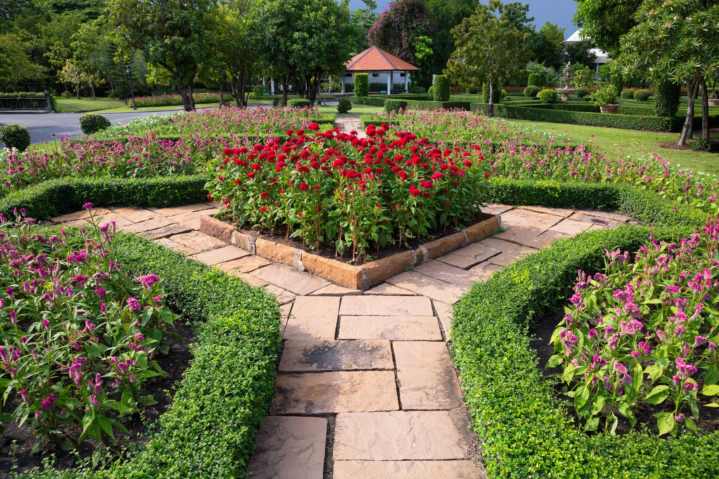 How Commercial Landscaping Supports a Safer Outdoor Environment