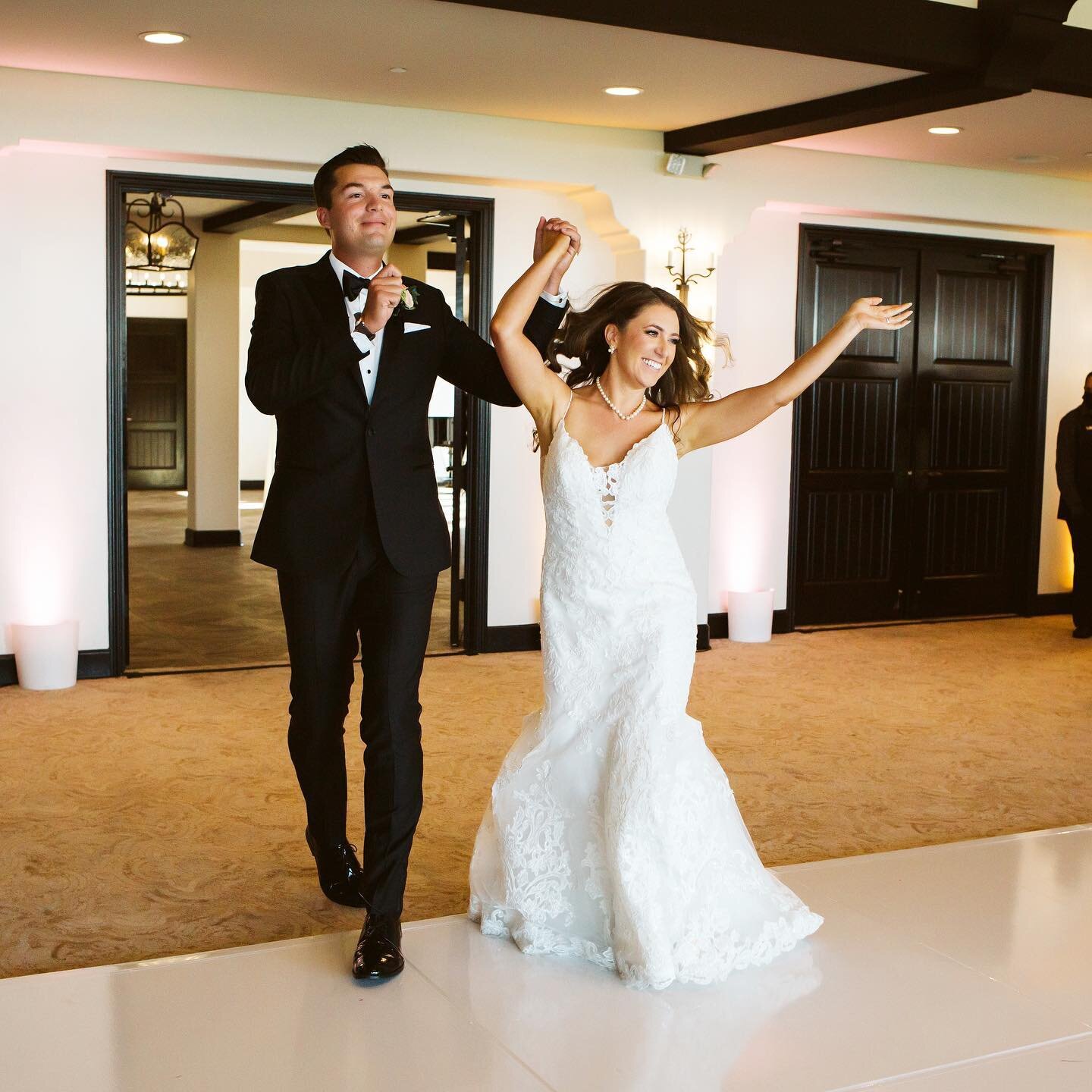 Should we do our first dance after our Grand Entrance? 
Most of the couple answer yes to that question! You already have the attention of everyone and you can start eating your dinner straight away!

Kimberly + Martin

Photography @lapetitephoto.me
V