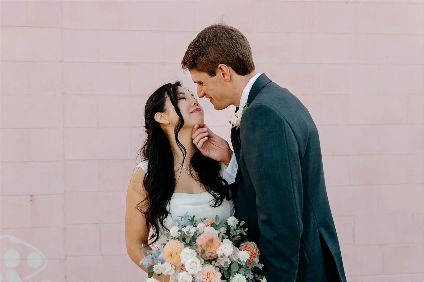 October has been a whirlwind! I&rsquo;ve been a little quiet on socials, but it&rsquo;s been non-stop with school pictures, family sessions, branding shoots, engagements, and of course, so many gorgeous wedding days&mdash;like this one! Monica and Gu