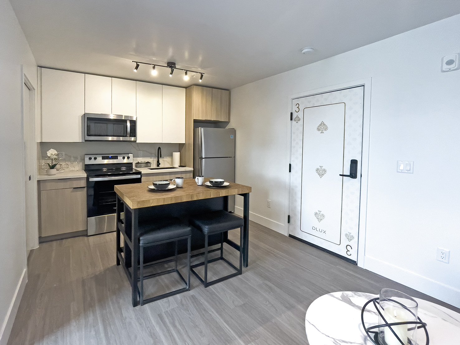 Property Photos — DLUX LOFTS
