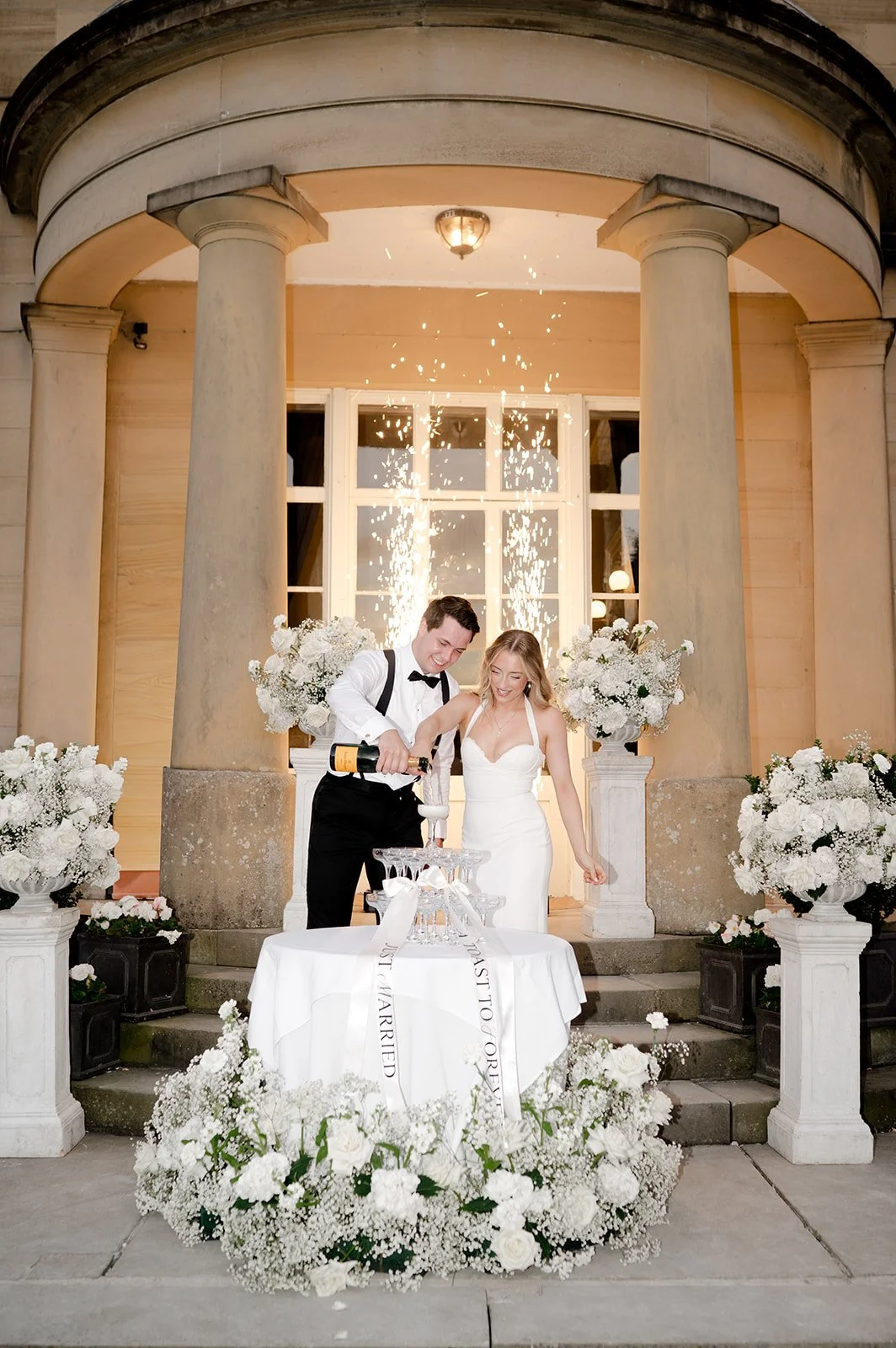 Saltmarshe Hall Wedding Flowers