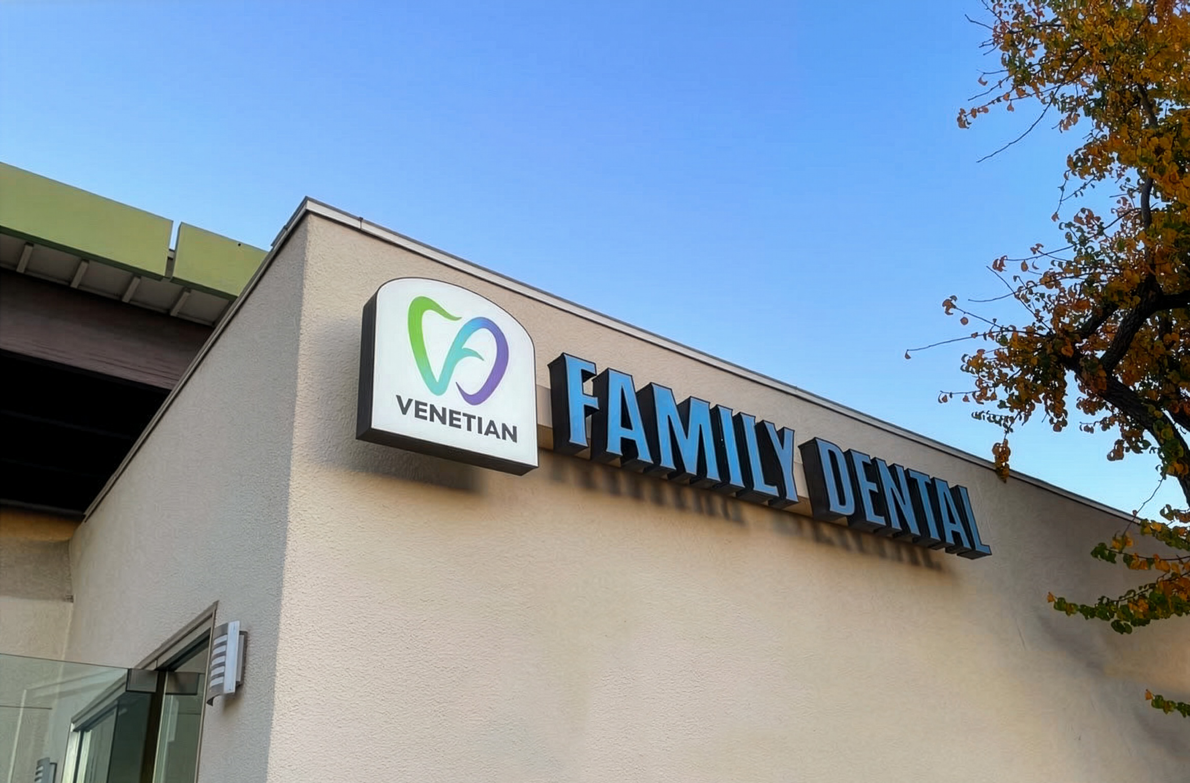 Venetian Family Dental Building Signage