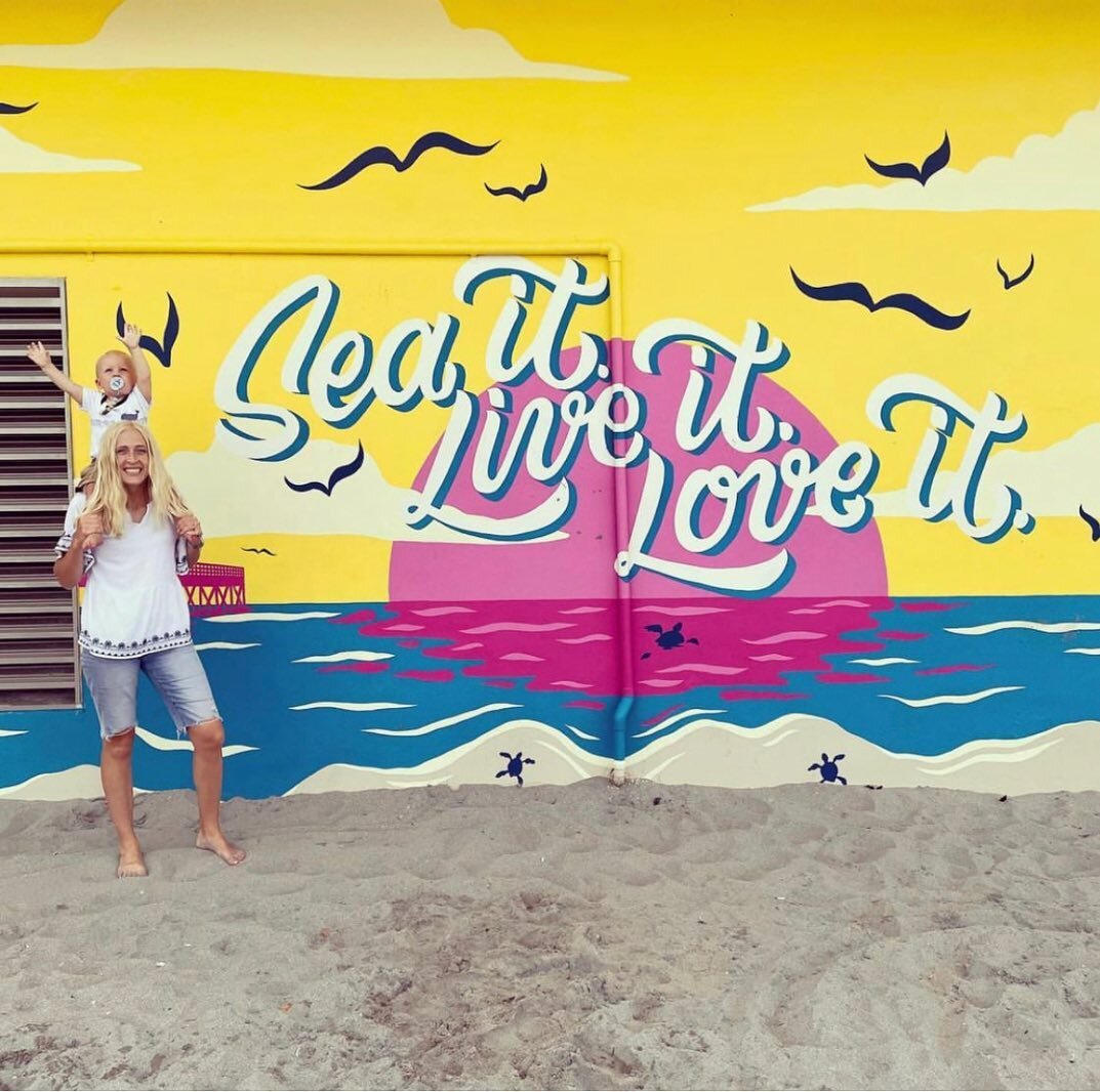 If you want to be a part of our feed it&rsquo;s easy as one, two, three, just post and tag us on your photo with our murals!😁 #mural #muralbythebeach #art #freehand #letteringquote #daniabeach #daniabeachpier