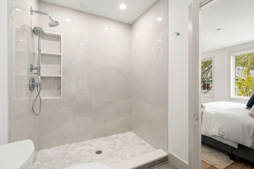 bathroom_25_jackson_residential_project_anderson_porter_design.jpg