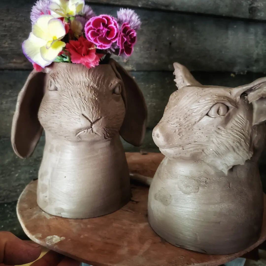 Guys... 
I'm not sure.
They kinda creep me out, but I can't look away🤔
Thoughts??? They need to dry some before i can add slip trailing.

#thepotteress #foxandhare #foxvase #rabbitvase #animalsculpture