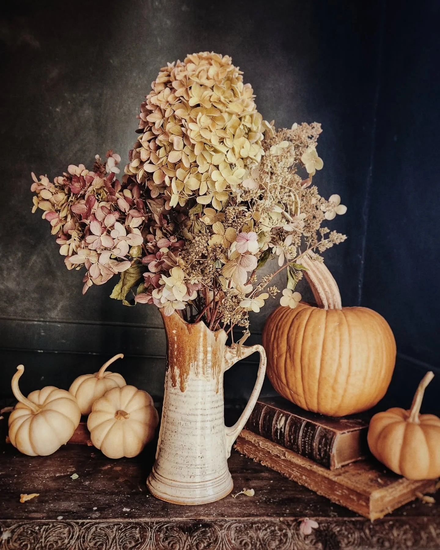 Overnight (seemingly), the Ohio woodlands and fields have turned to autumn.  It is glorious. 
#thepotteress #creampitcher #cream #creampottery #ceramic #ceramicvase #autumncream