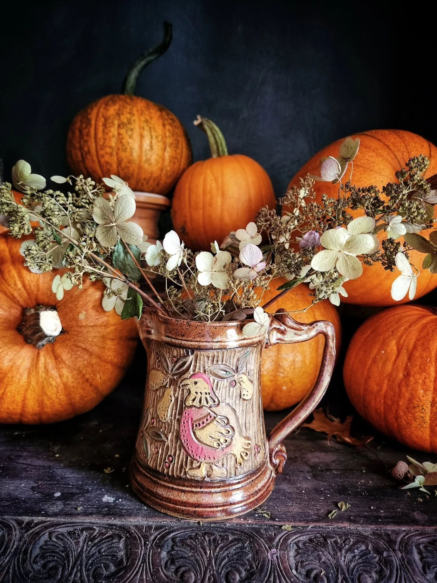 I only have one Partridge in a pear tree pitcher,  but that seems like enough. 
I do have a good number of pumpkins from my little garden, and they are making me oh so happy.
Happy pumpkiny Friday,  friends!
#thepotteress #pumpkingrower #andapartri
