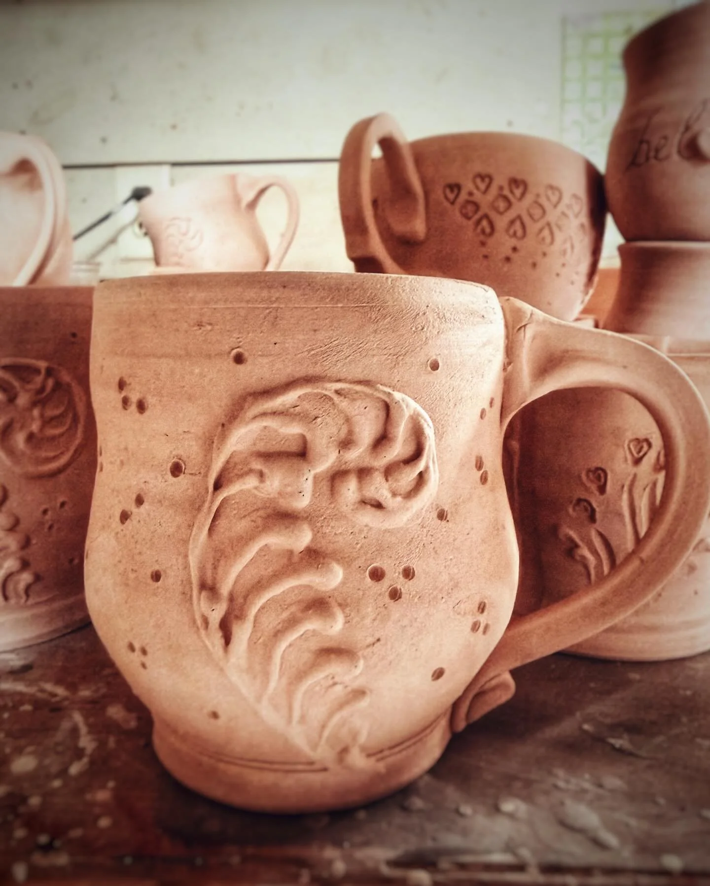 A fresh load is bisqueware ready for glazing.
##thepotteress #bisqueware #fernsandfronds #pinkpinkpink
