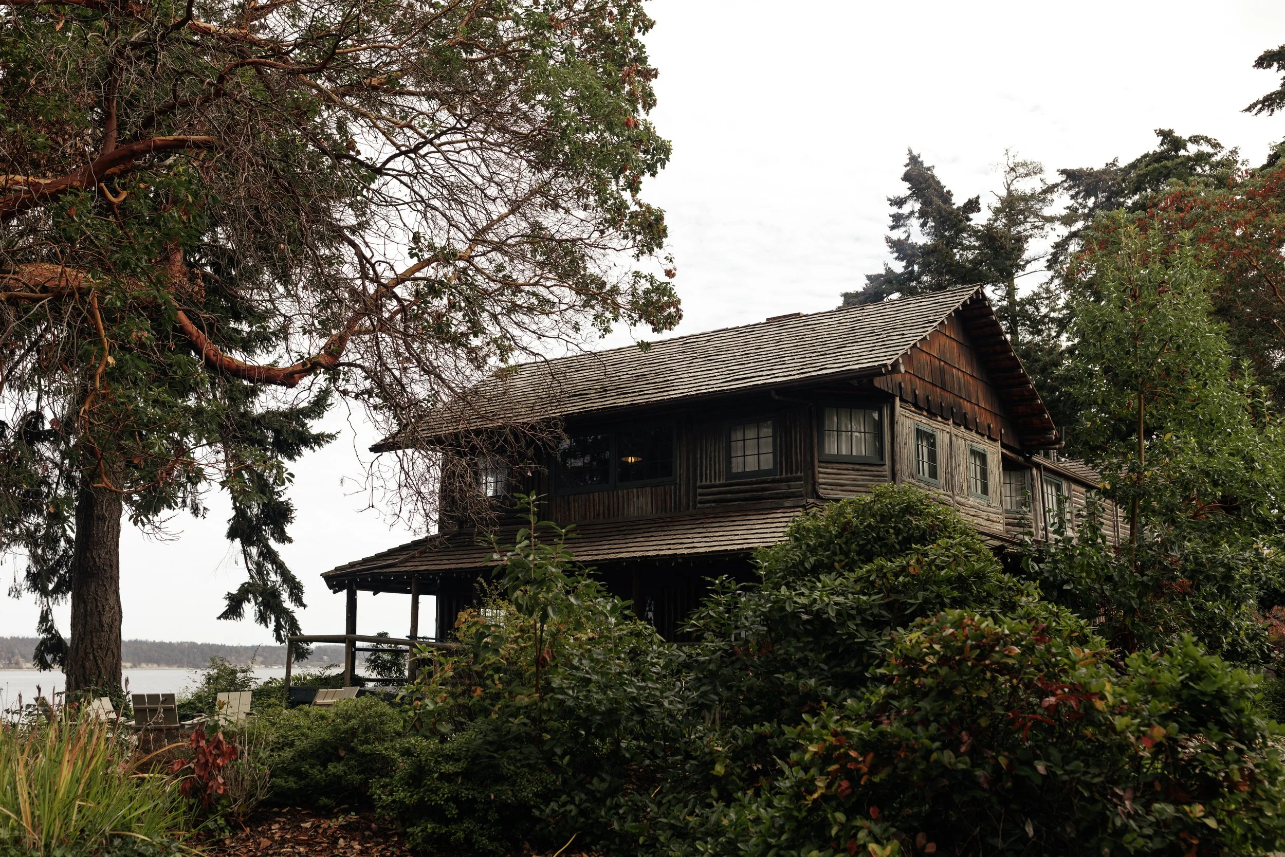 Jordan + Kai_Captain_Whidbey_Wedding_0006.jpg