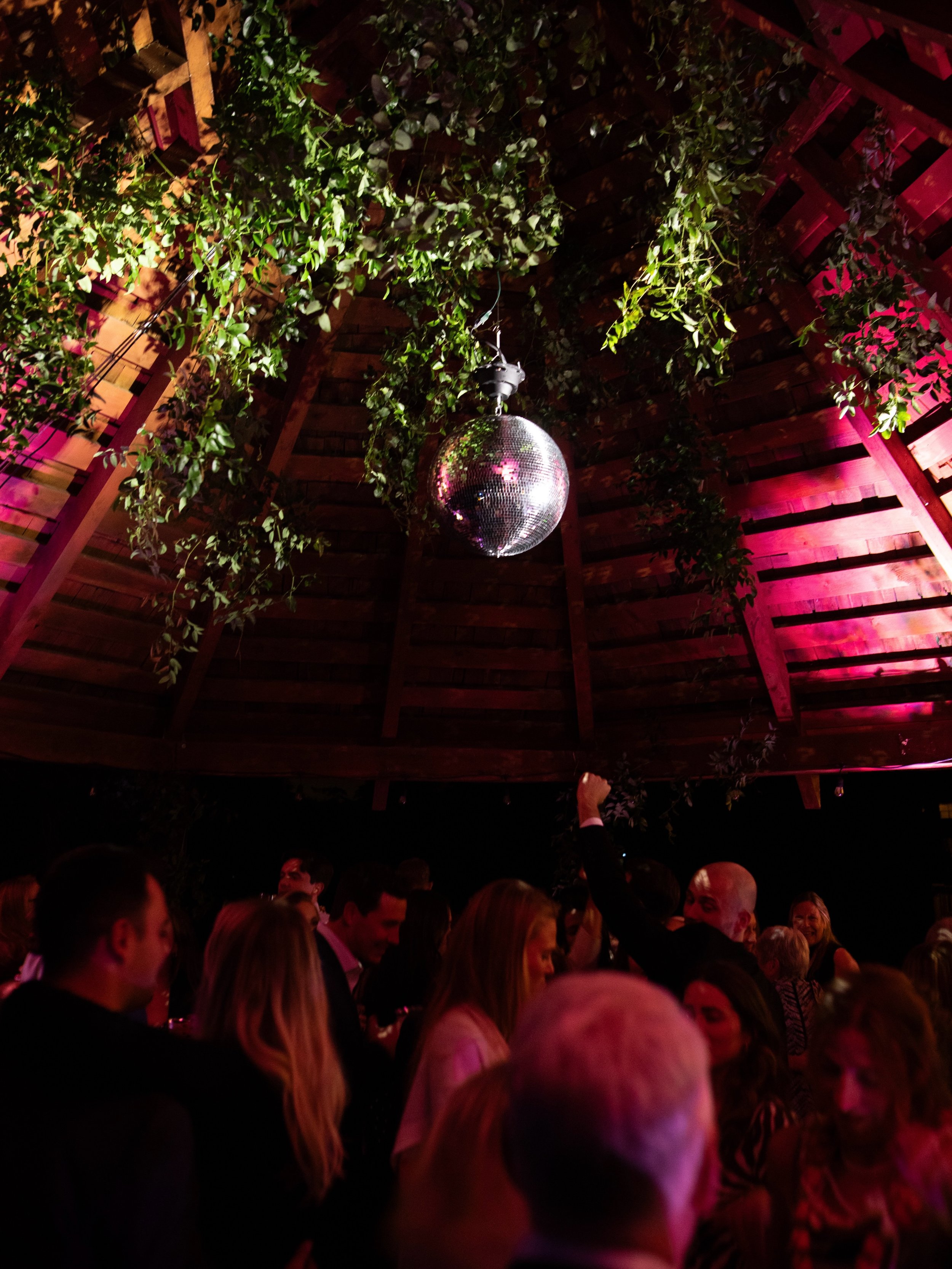 Party scenes with @purepulseentertainment at @thecaptainwhidbey 🪩✨

Washington State wedding photographer | Washington State wedding | Washington State wedding venue | Pacific Northwest wedding photographer | Pacific Northwest wedding | Whidbey Isla