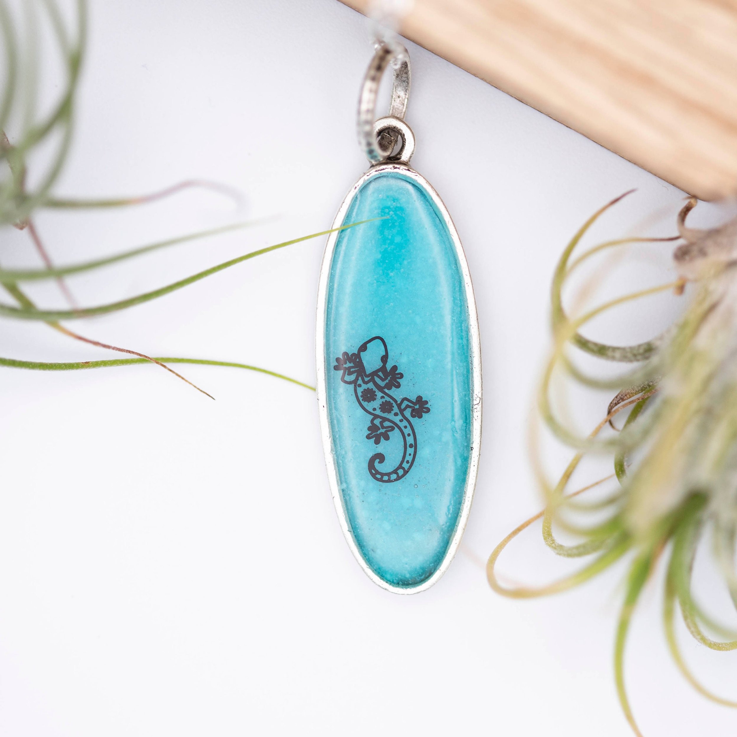 https://i.etsystatic.com/5989285/r/il/43eb60/3348827346/il_fullxfull.3348827346_61kb.jpg