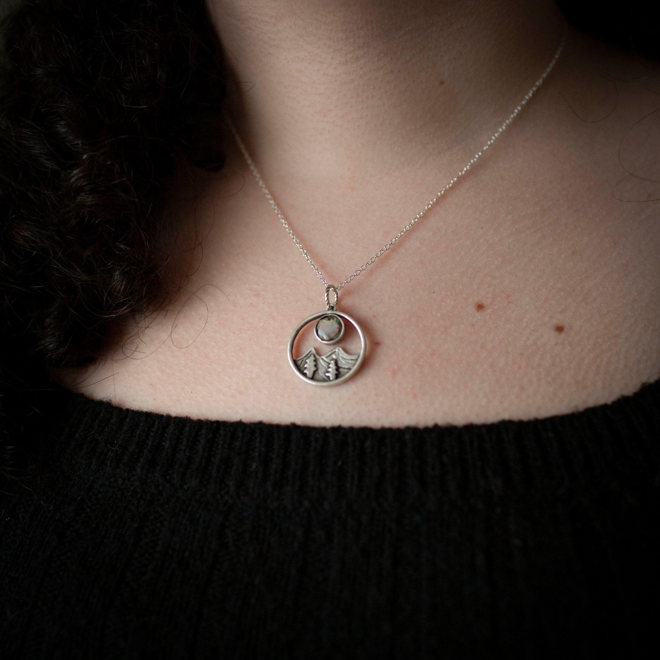 https://i.etsystatic.com/5989285/r/il/afcefa/3840806007/il_fullxfull.3840806007_5t9o.jpg