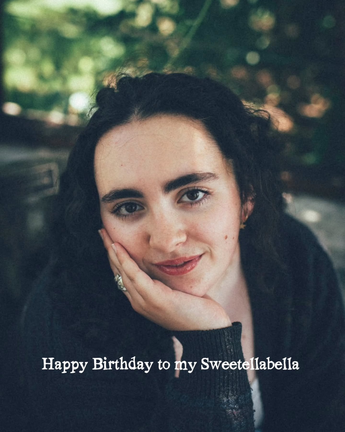 It's my daughter's birthday today 🥳 the namesake for my business, Sweetellabella herself 🥹🥳 turns 18

She wanted to get 2 new tattoos for her birthday, so we went to @syndicatetattoomhk and Sam @smittenkittenarts did an amazing job 🥰