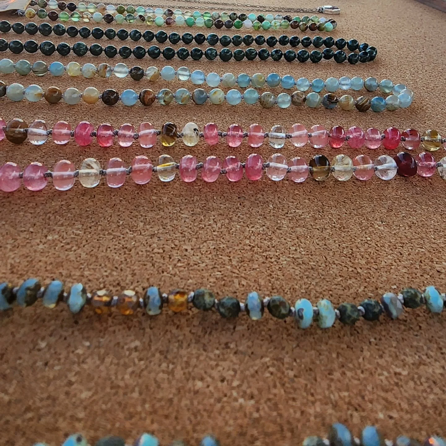 At the @farmersmarketmanhattanks today from 8-1 today 🥰 

Come visit and say hello 👋