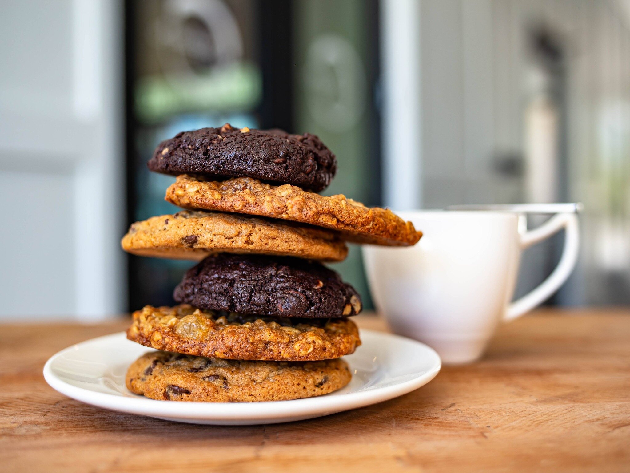 It's National Chocolate Chip Cookie Day! Stop by the bakery and grab yourself a delectable cookie to start off your week. The bakery opens at 7AM every Monday.

Let us satisfy your sweet tooth. 

 #amedeosbakery #bakery #chocolatechipcookieday #Natio