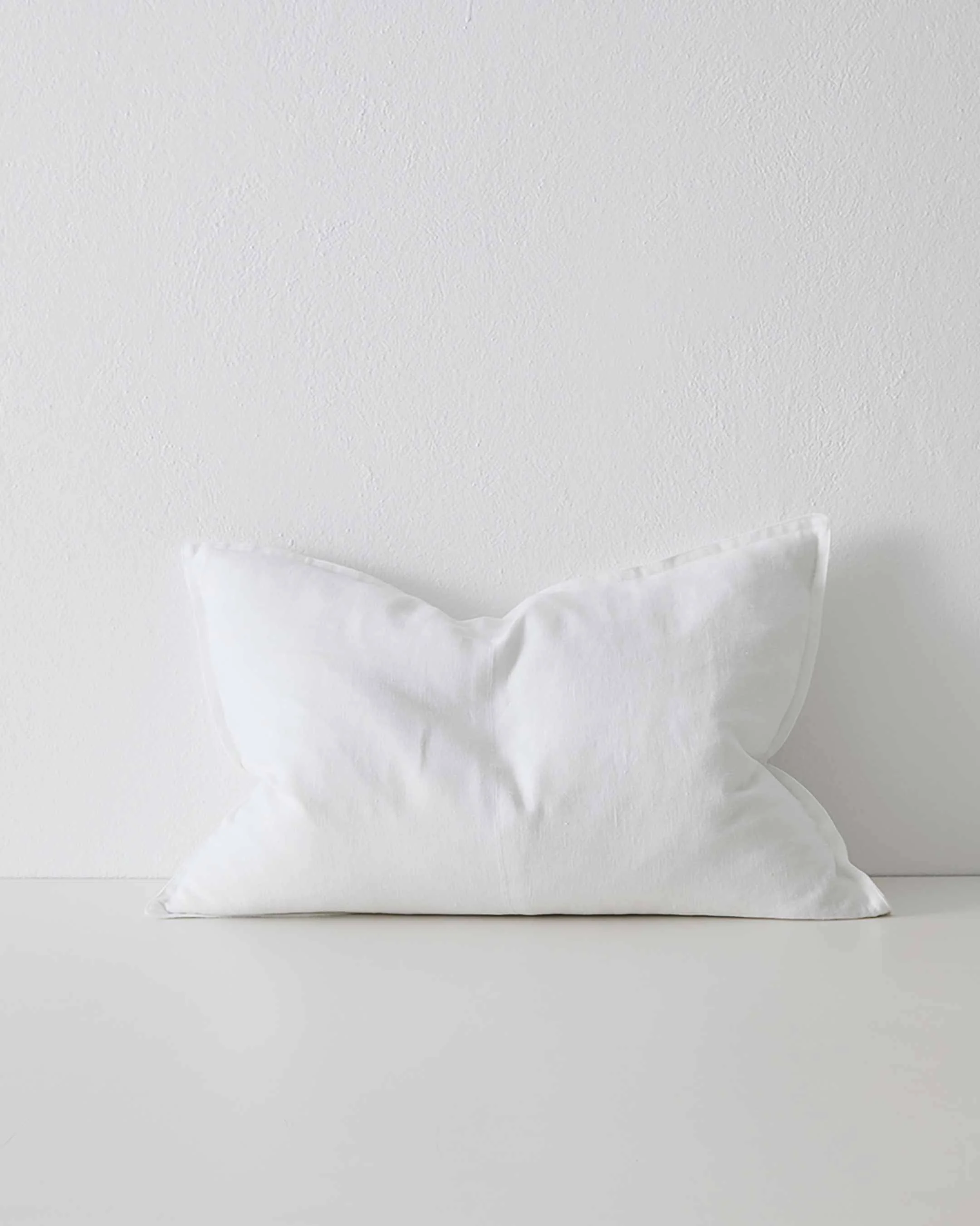 Como-Snow-lumbar-cushion.jpg