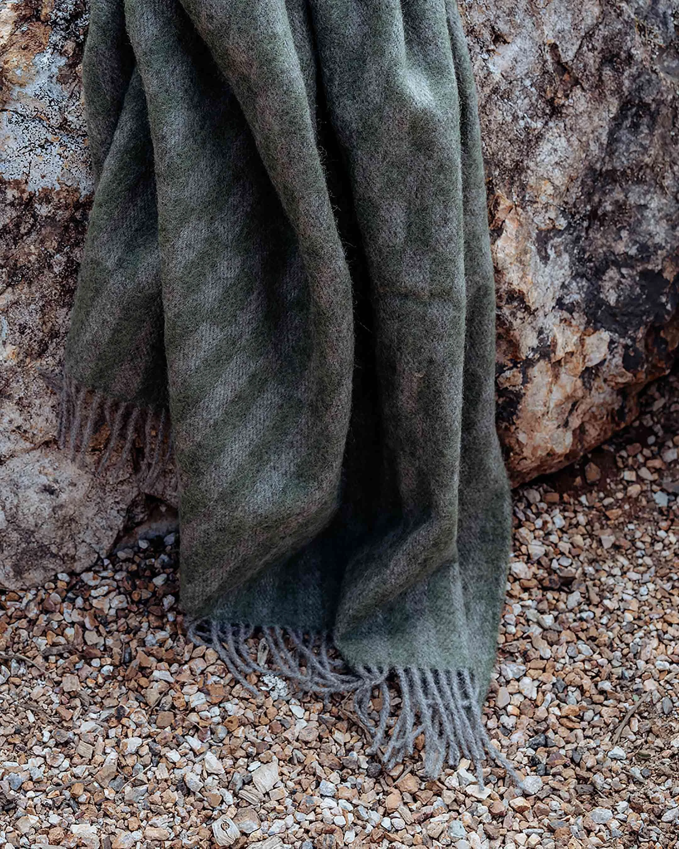 Glenorchy throw