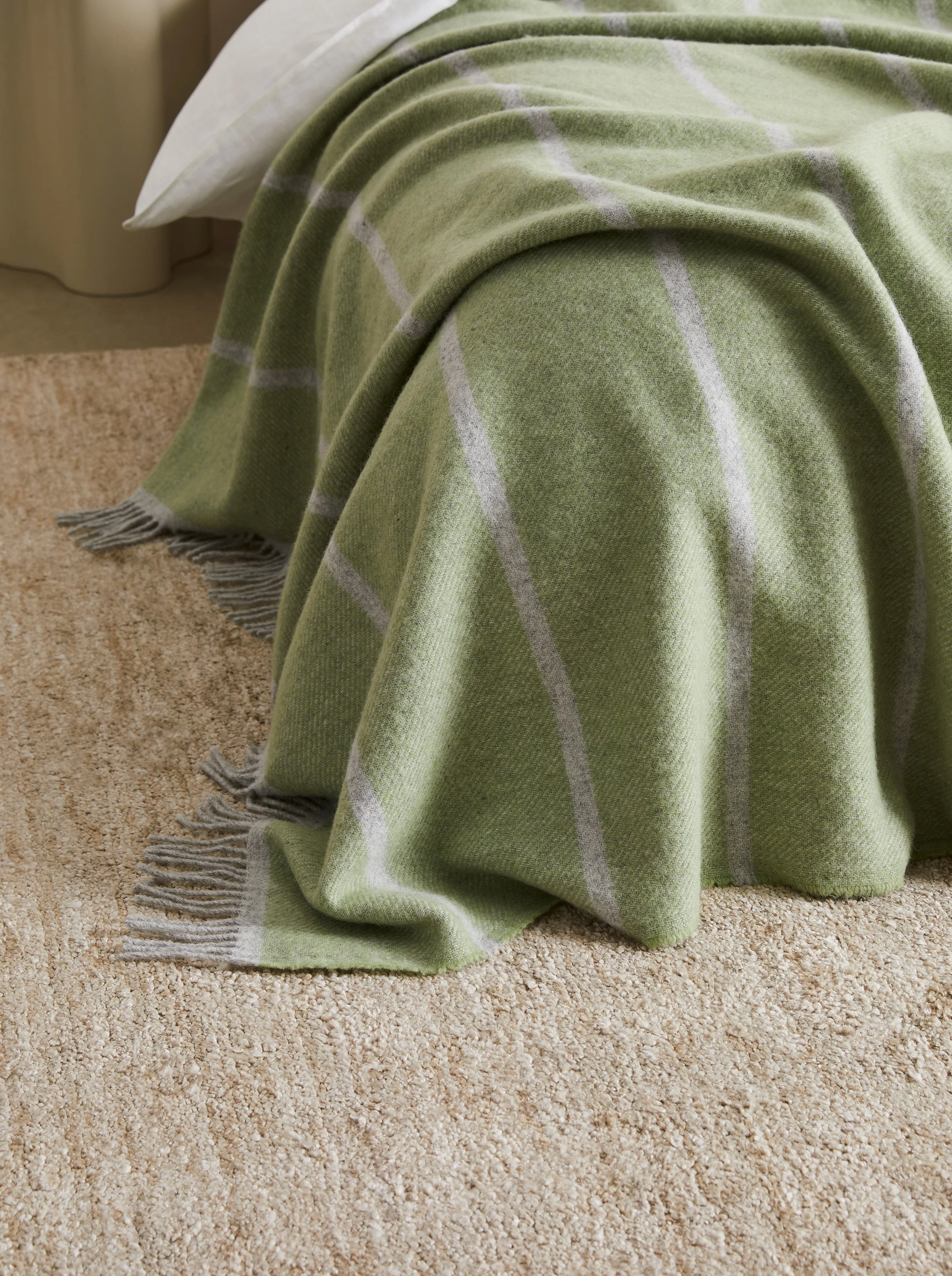 Weave_Hellister_Meadow_wool_throw.jpg