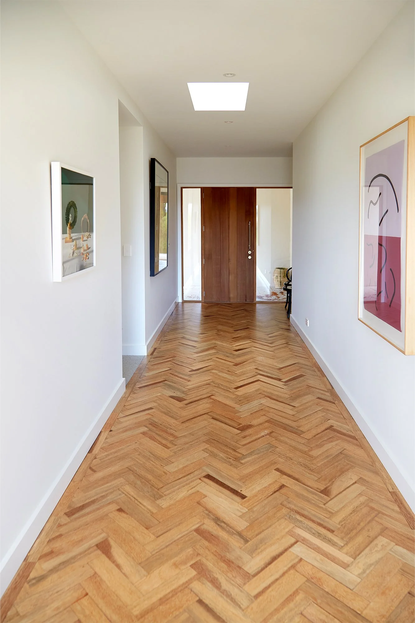 Hall_2.jpg