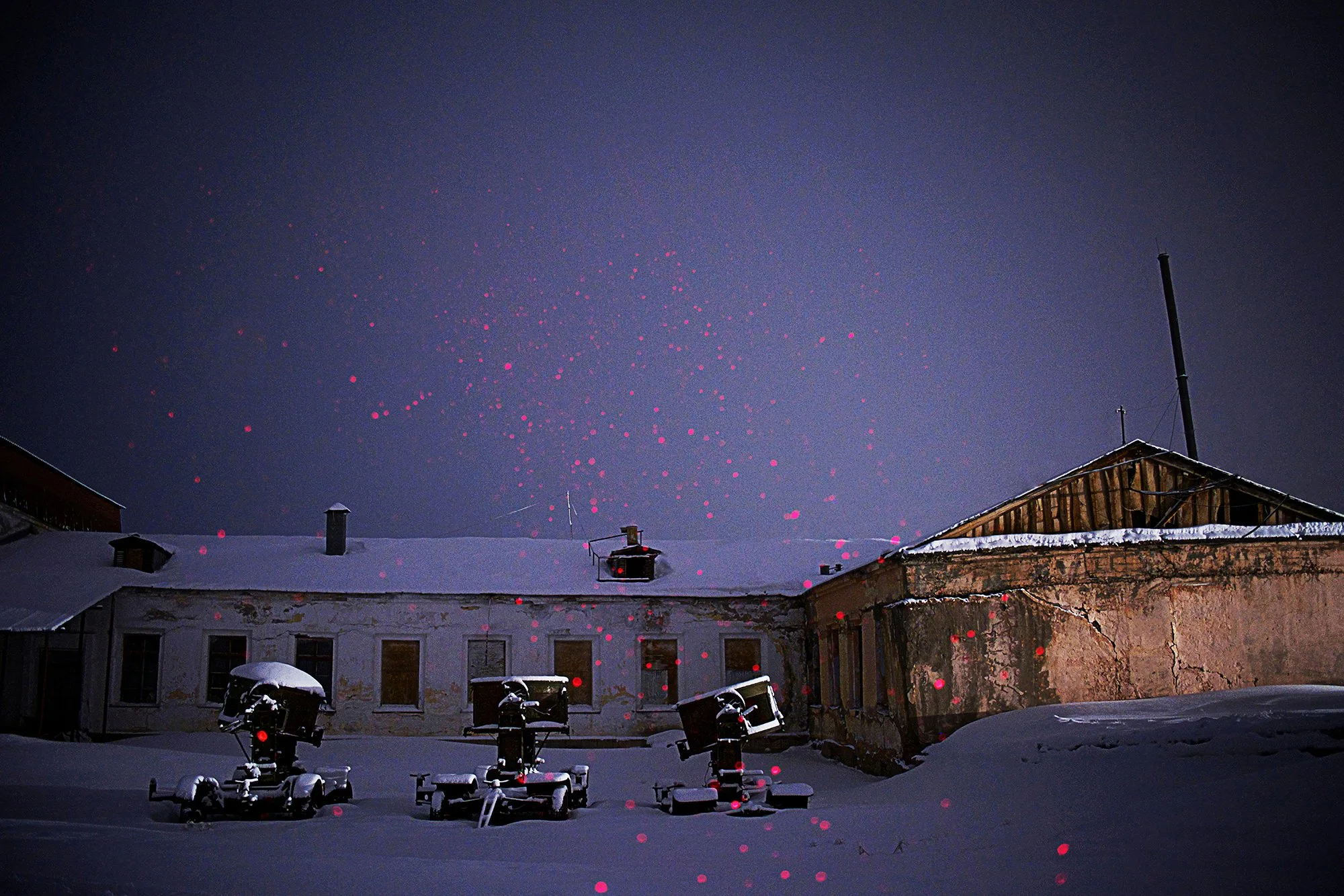 Red Snow. Variety prints