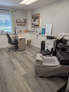 Nail Room