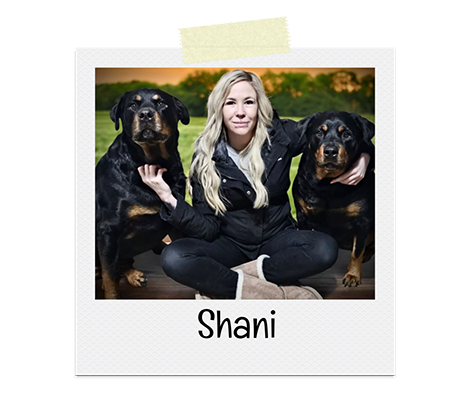 Shani, qualified dog trainer at Pawsome Interactions and Certificate III in Dog Behaviour and Training holder