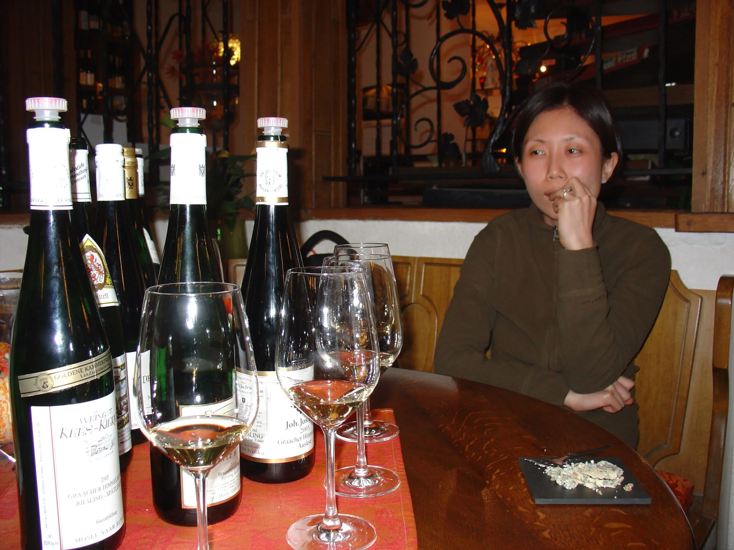 Paradox of vertical and horizontal thinking