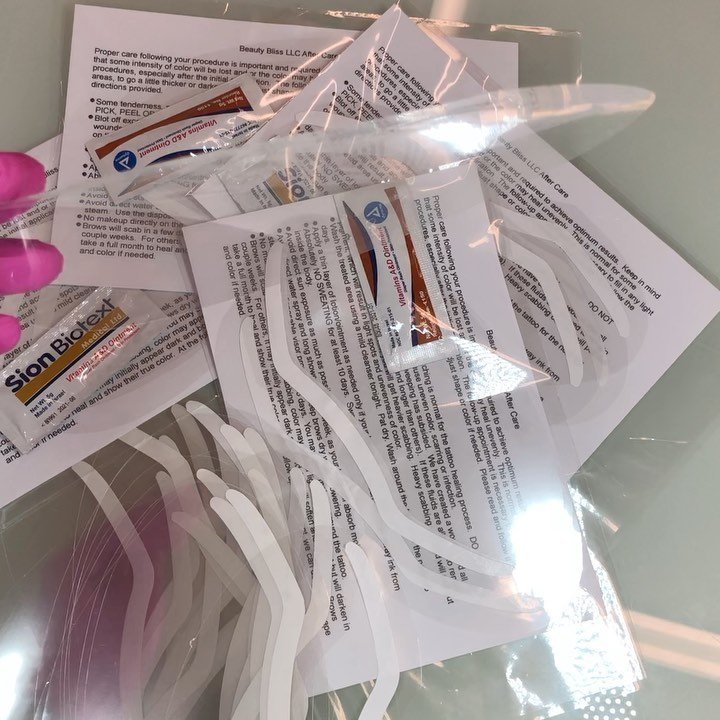 Disposable visors and ointment given out to all my clients for after care along with instructions. Visors will help to keep your brows dry in the shower. For more info hop on BeautyBlissByMary.com🌸Booking for July  #permanentmakeup #permanentcosmeti