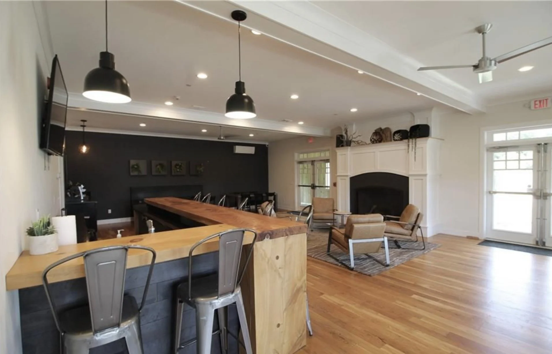 Clubhouse Reservations — The Villages at Poquonock