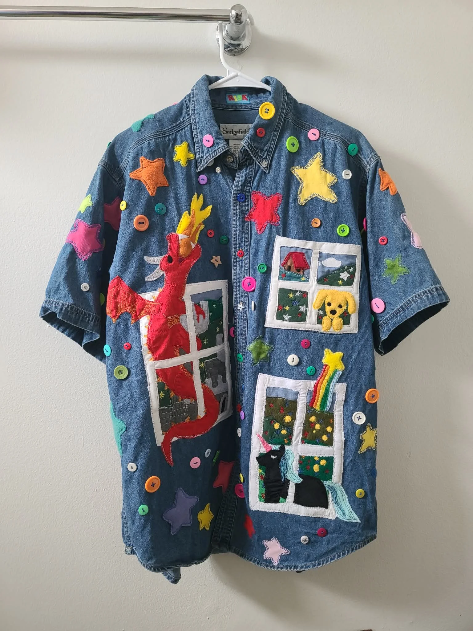 Maximalist window button-up for Kami!