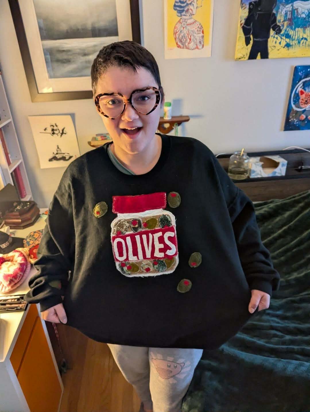 Angie in their Olive Sweatshirt! @kitten_queen9