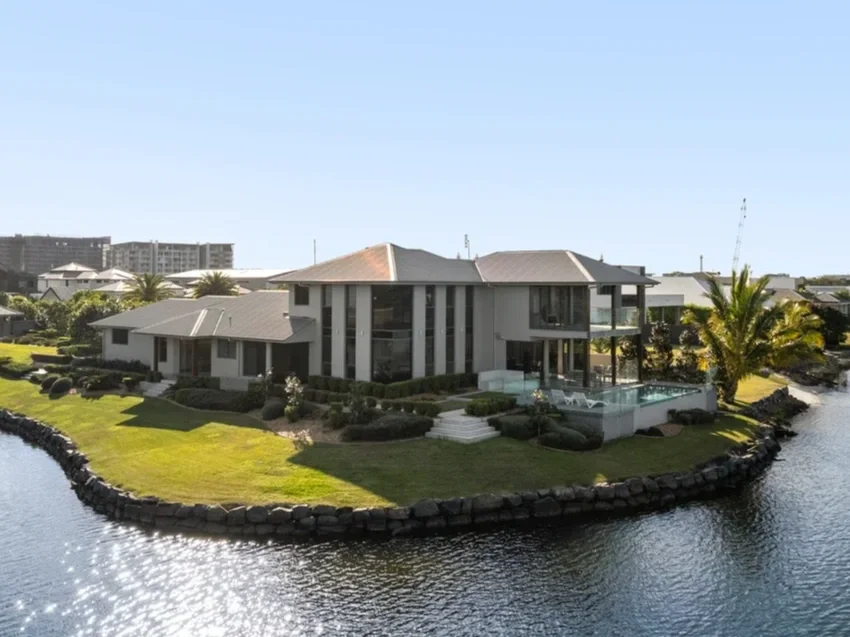 2 Entrance Island, Bokarina