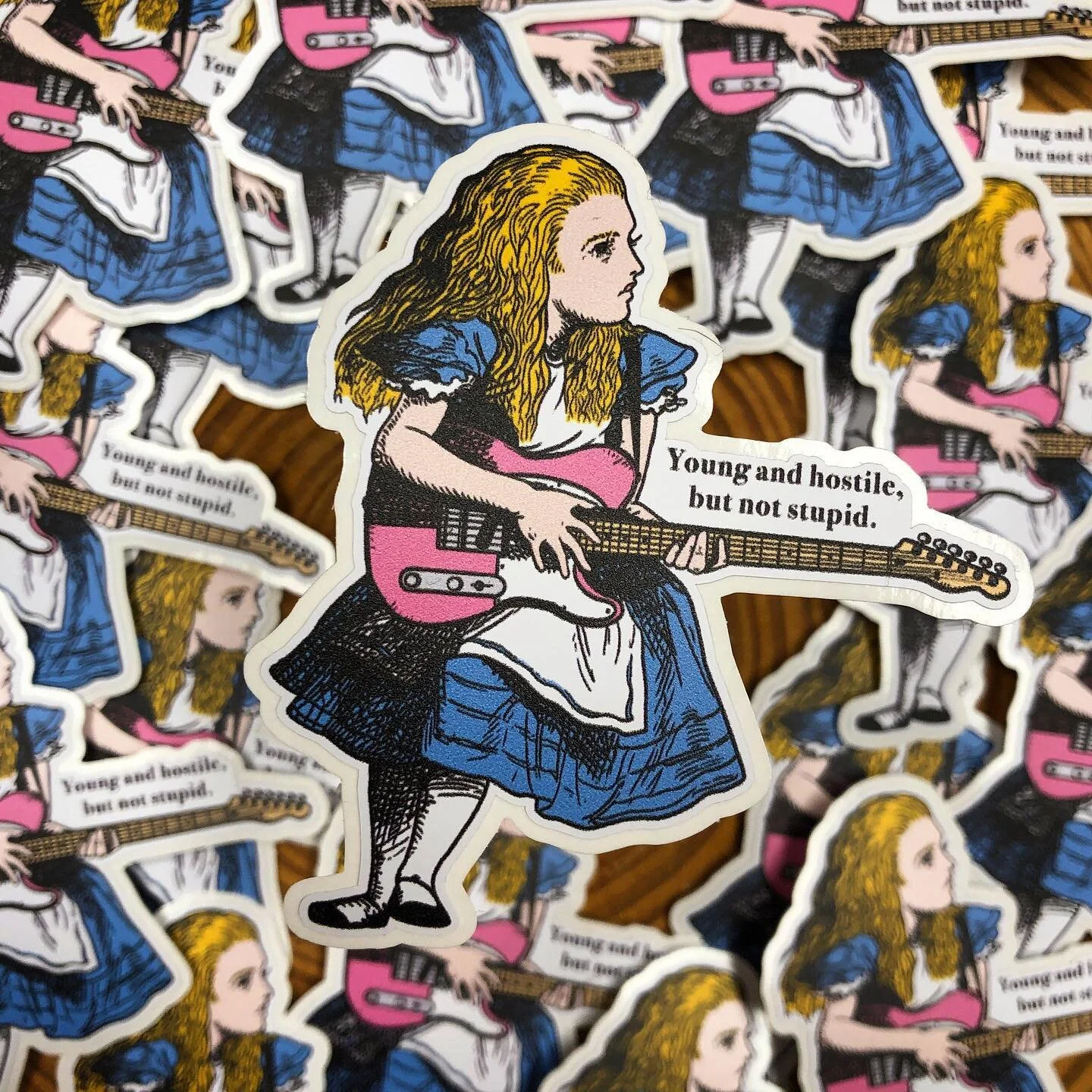 Young and hostile, but not stupid 🐇!
.
.
#stickershop #blink182 #graphicdesign #graphicdesigner #poppunk #punk #punkrock #punkgirl #sticker #stickerart #aliceinwonderland #punkrockgirl #alice