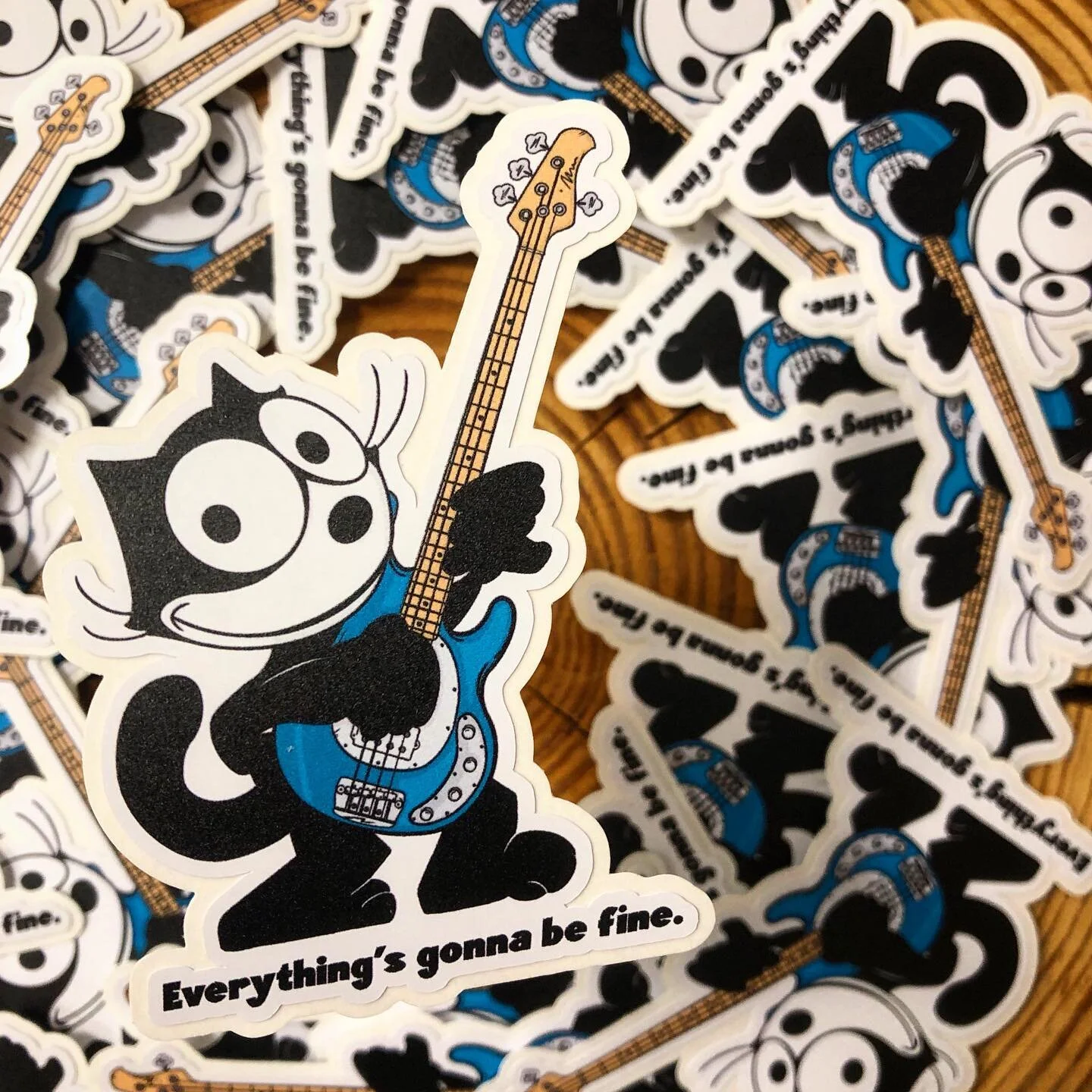 Everything&rsquo;s gonna fine.
.
.
#blink182 #everythingsgonnabefine #josie #cat #cataofinstagram #stickershop #graphicdesign #graphicdesigner #felixthecat #retrocartoons #retro #bass #music #poppunk