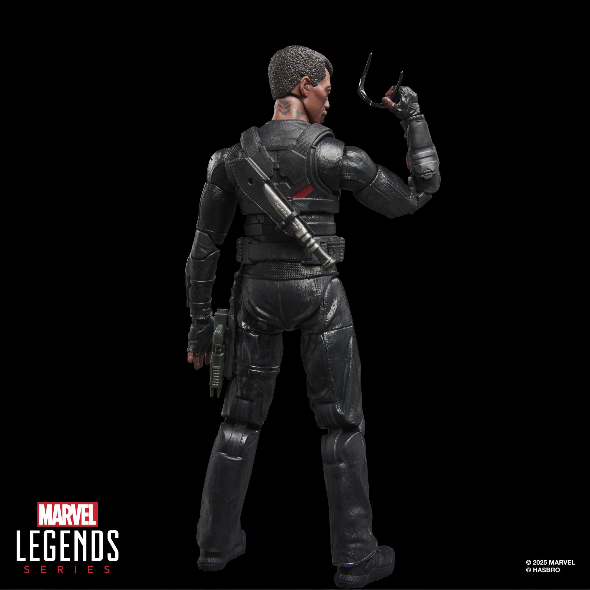 MARVEL-LEGENDS-SERIES-MARVELS-BLADE-6.jpg