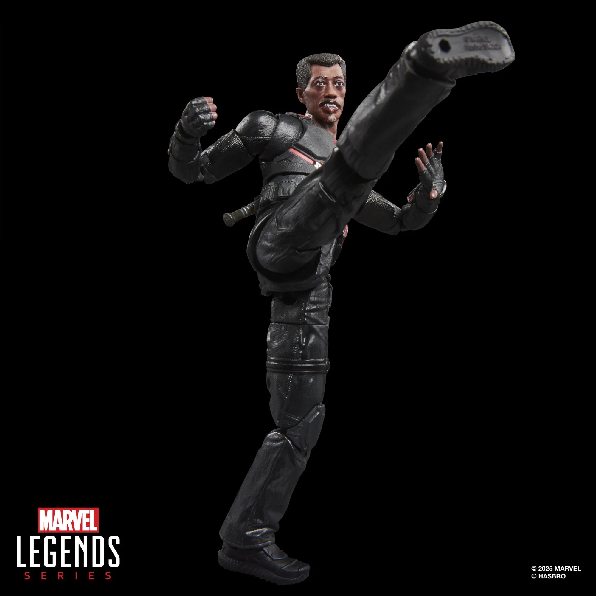 MARVEL-LEGENDS-SERIES-MARVELS-BLADE-3.jpg