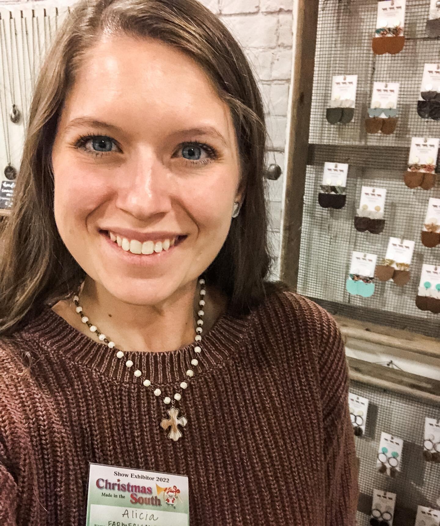 Hey y&rsquo;all! It&rsquo;s Alicia (owner/designer) Thank you so much for being here!! 

I&rsquo;m wearing some our herd favorites, the Cowhide Cross Dolly Necklace &amp; Cowhide Amelia Studs. If you&rsquo;re in the Macon area, join us today until 5p