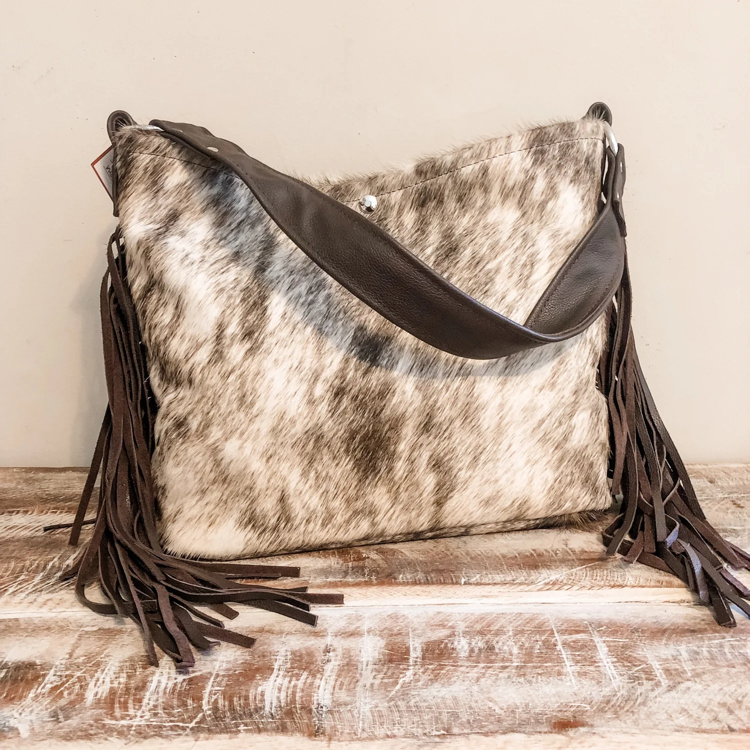 Fringe Bucket Bag - Brown Brindle Cowhide — Farmericana Designs display picture 3
