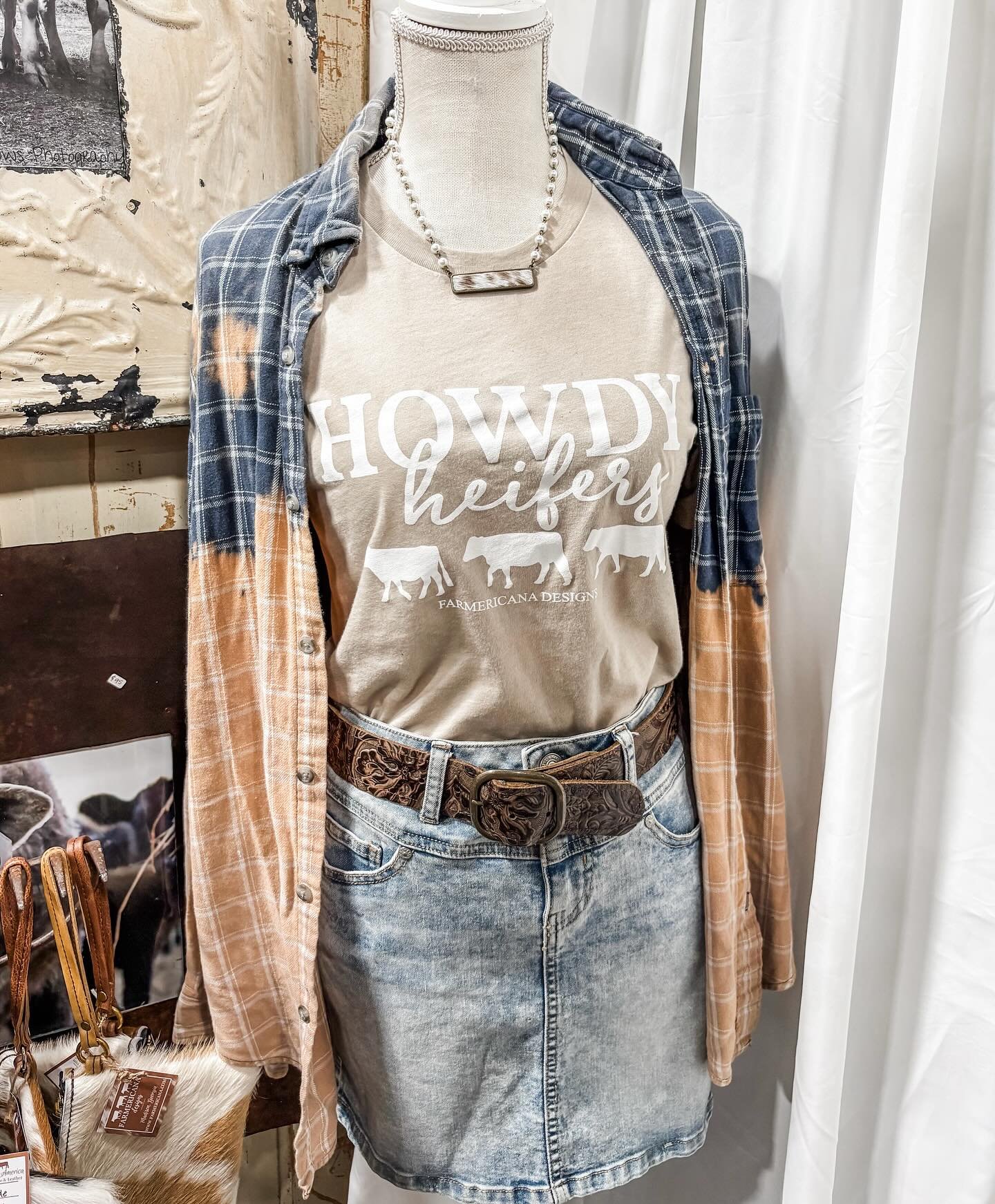 Thank y&rsquo;all so much for coming out to see me at the Georgia National Fair 🎡 I&rsquo;ll be home later this week &amp; photographing new pieces for the website for a restock! Mark your calendars for our upcoming markets: 
Christmas Village in Bi